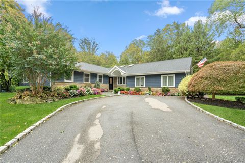 14 S Hollow Road Dix Hills NY 11746