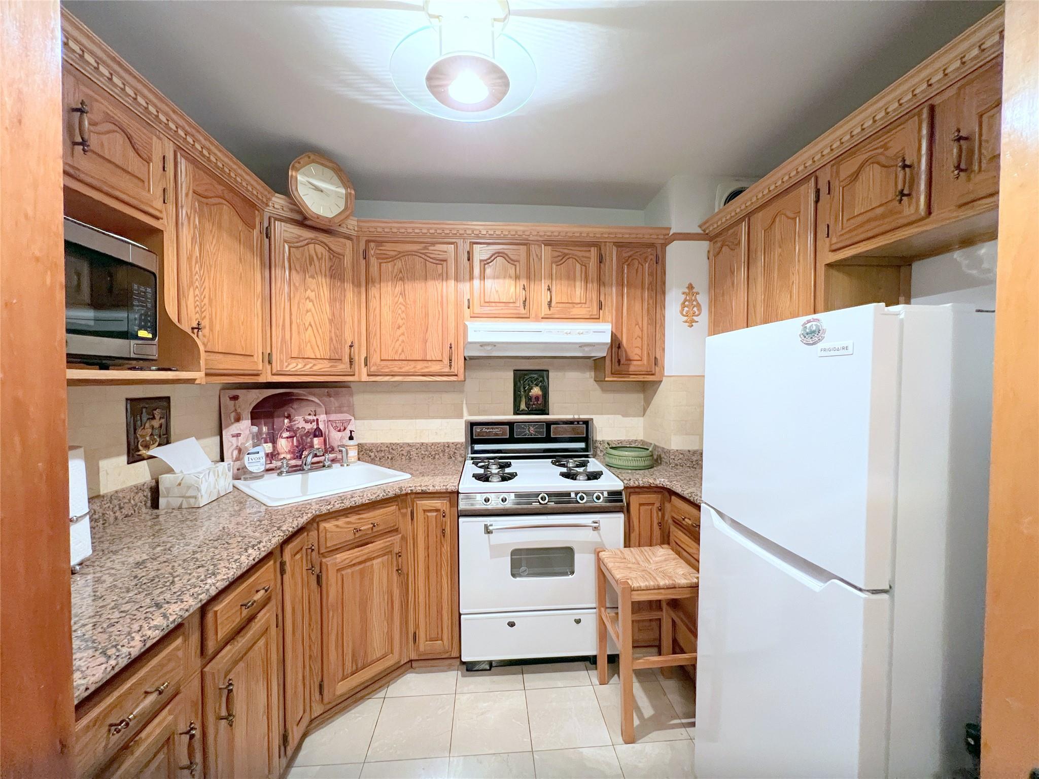 94-11 59th Avenue #F24, Elmhurst, New York image 3