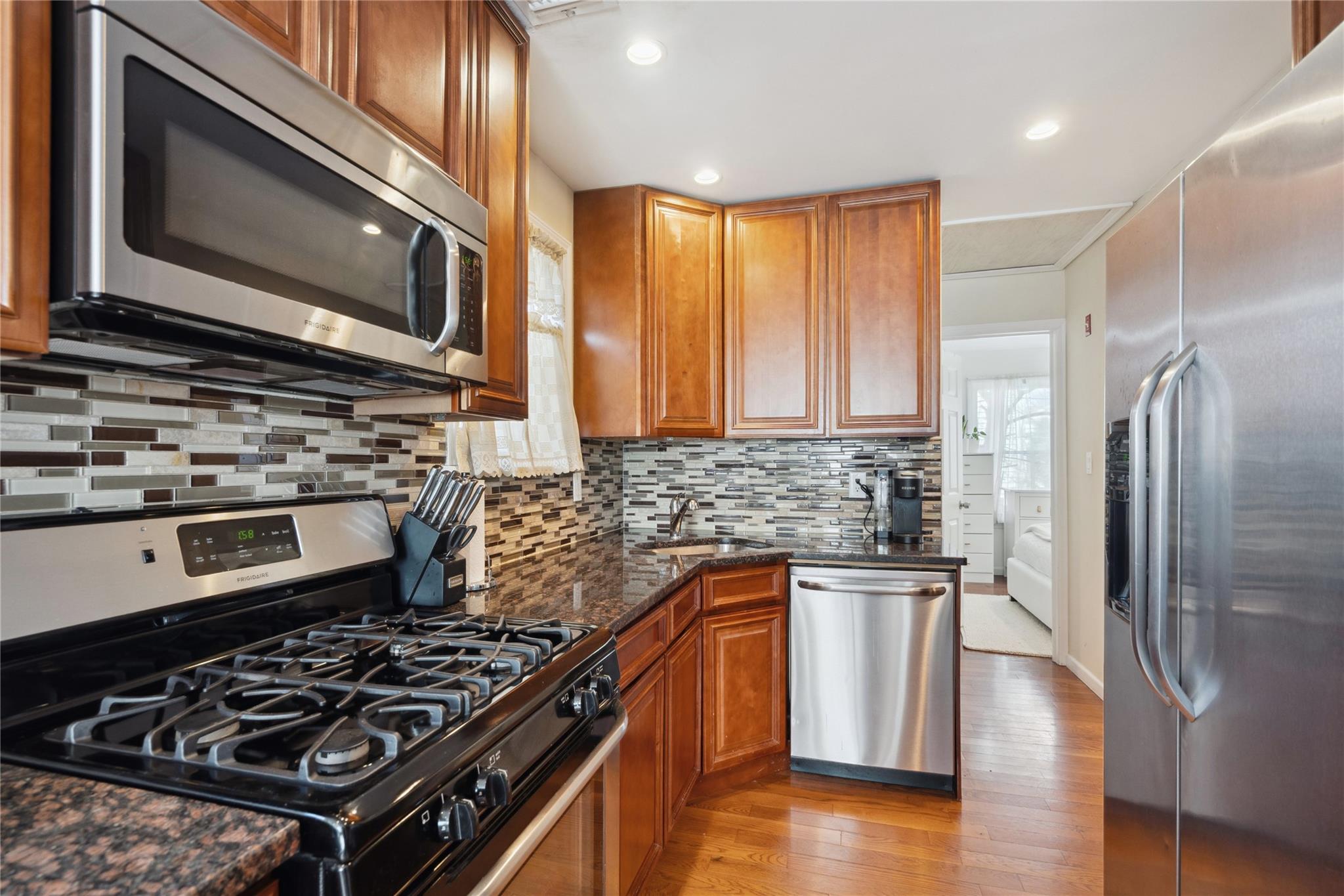 30 N Edwin Court, East Rockaway, New York image 11