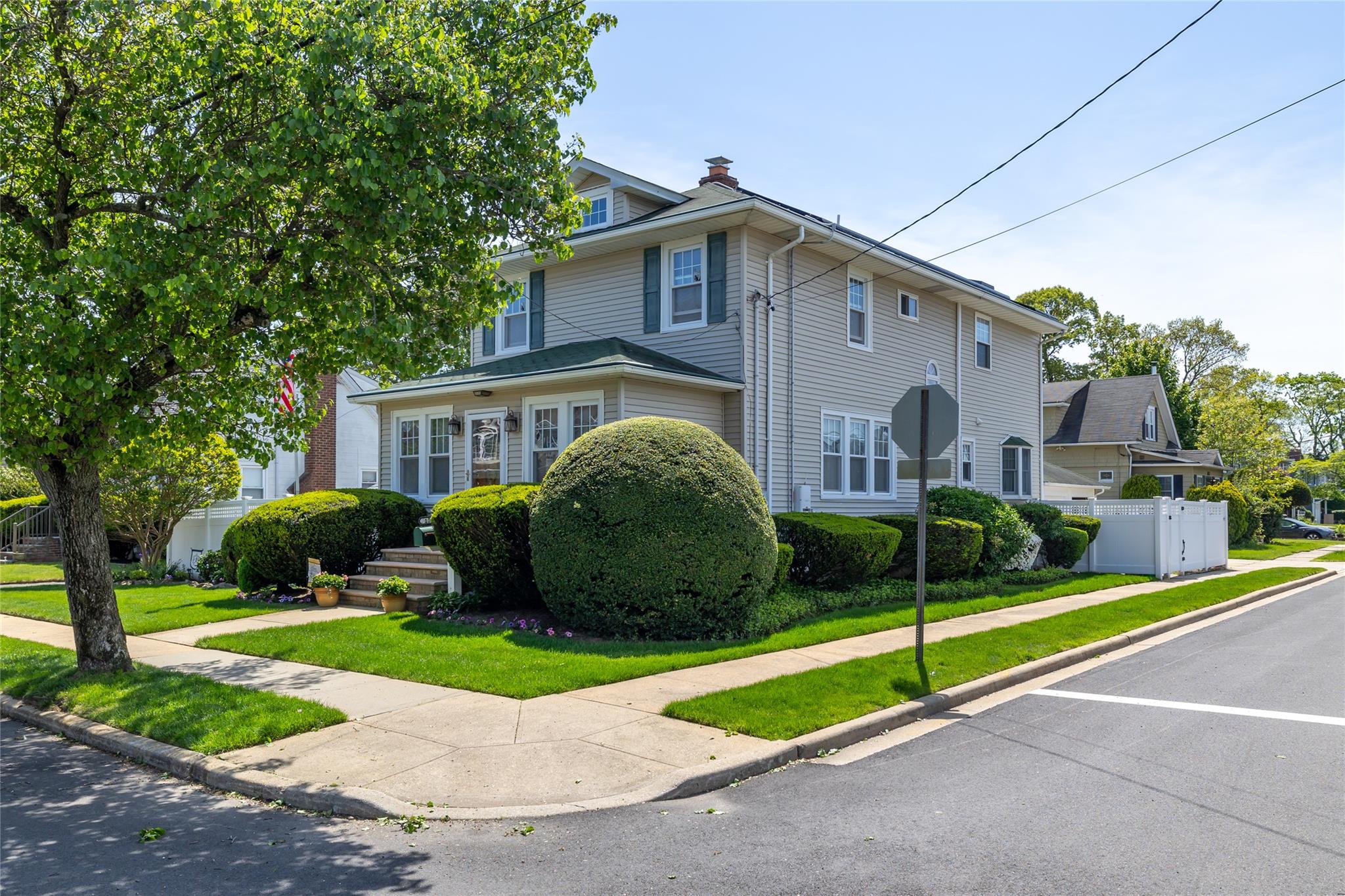 1744 Conway Street, Seaford, New York image 2