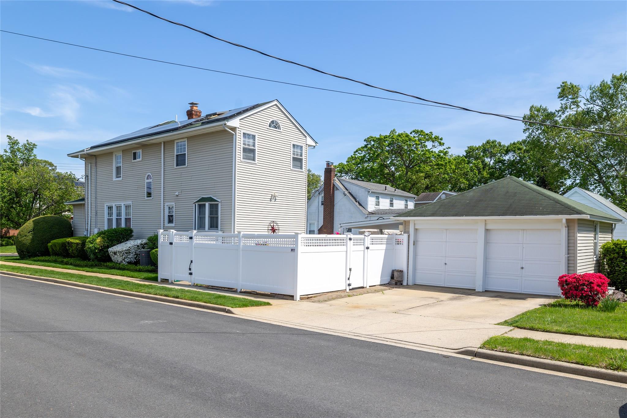 1744 Conway Street, Seaford, New York image 26