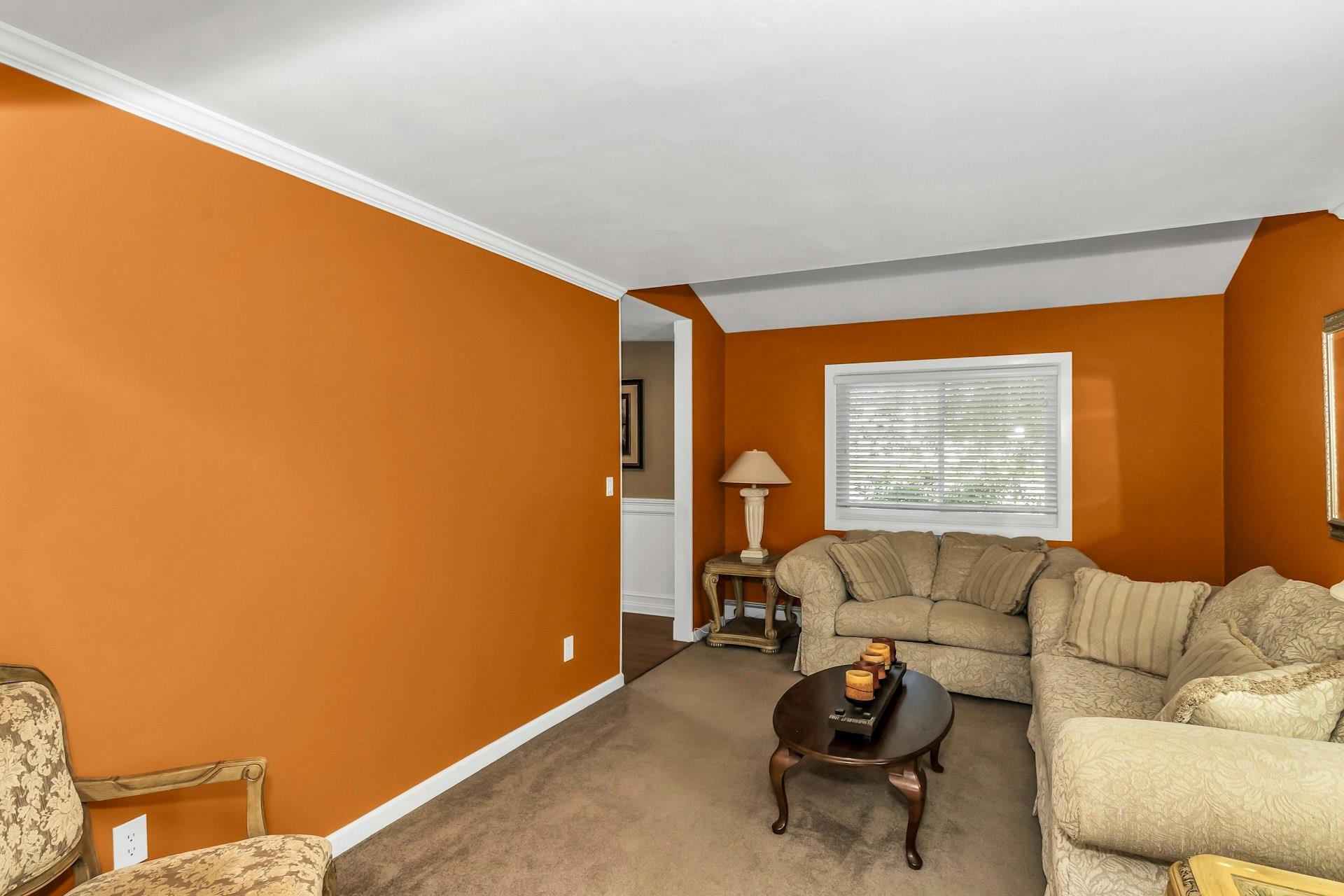 12 Edith Court, Port Jefferson Station, New York image 4