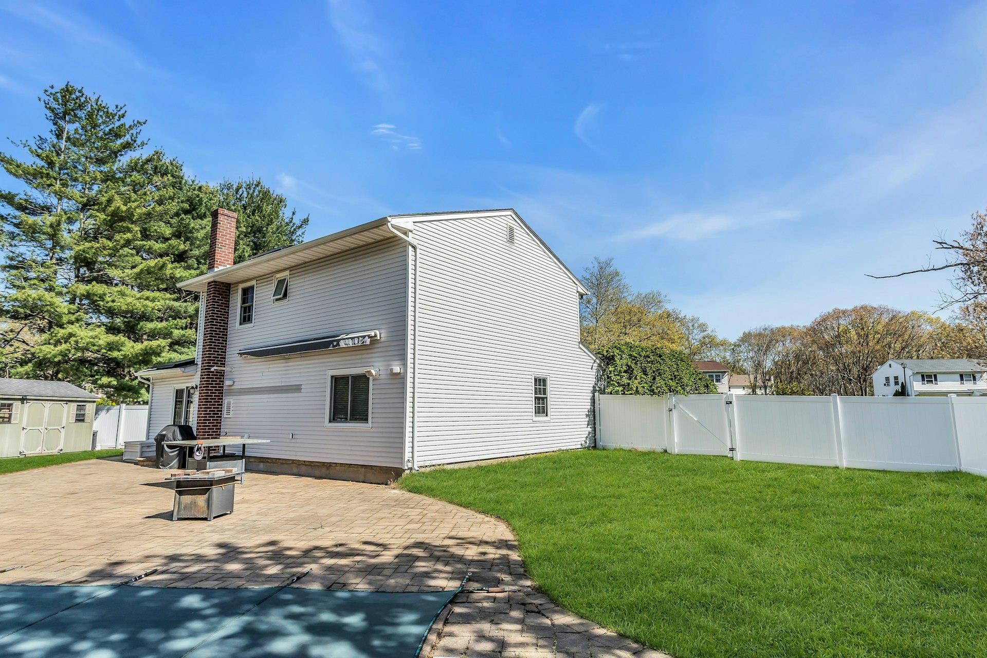 12 Edith Court, Port Jefferson Station, New York image 22