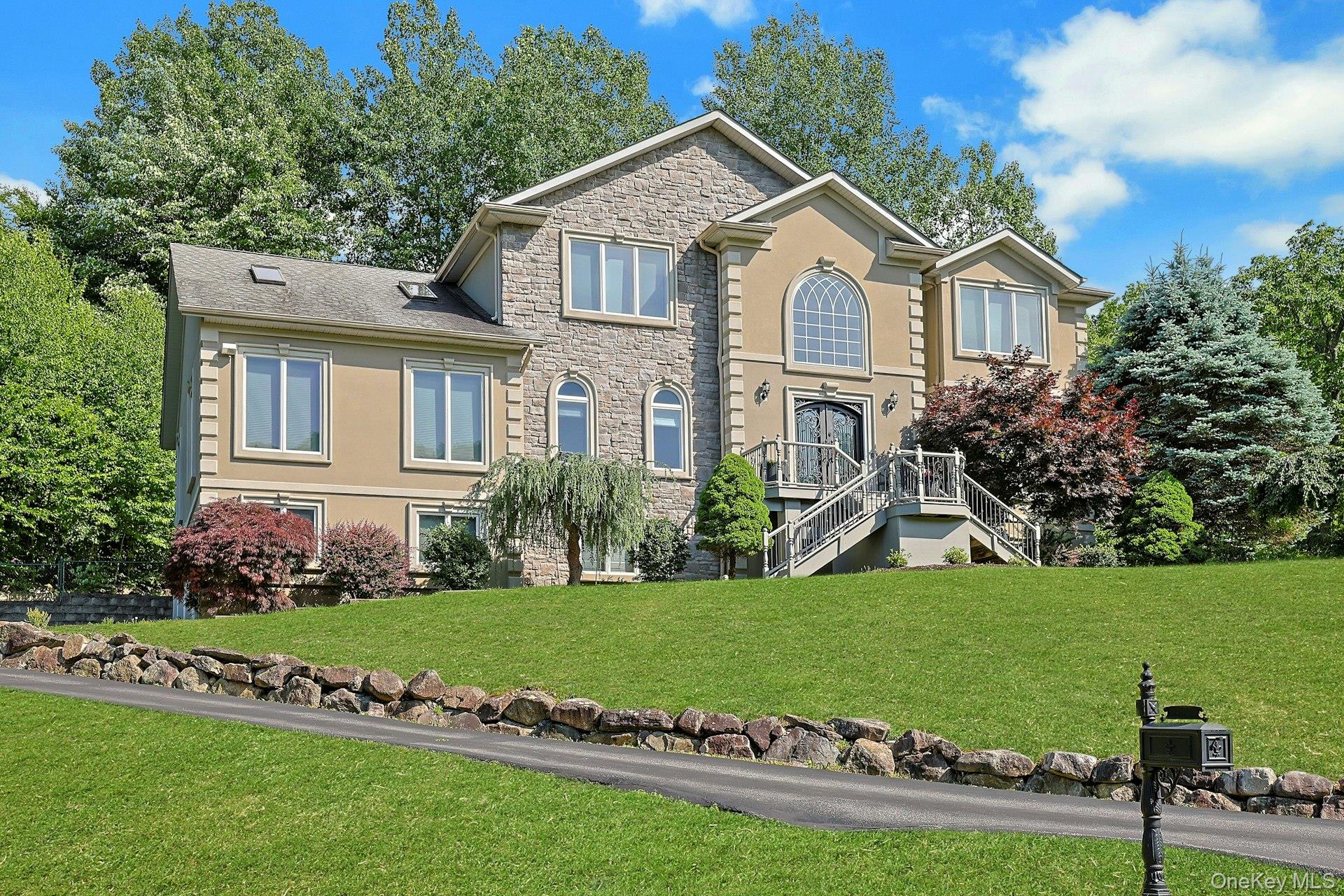 6 Cheesecote Lane