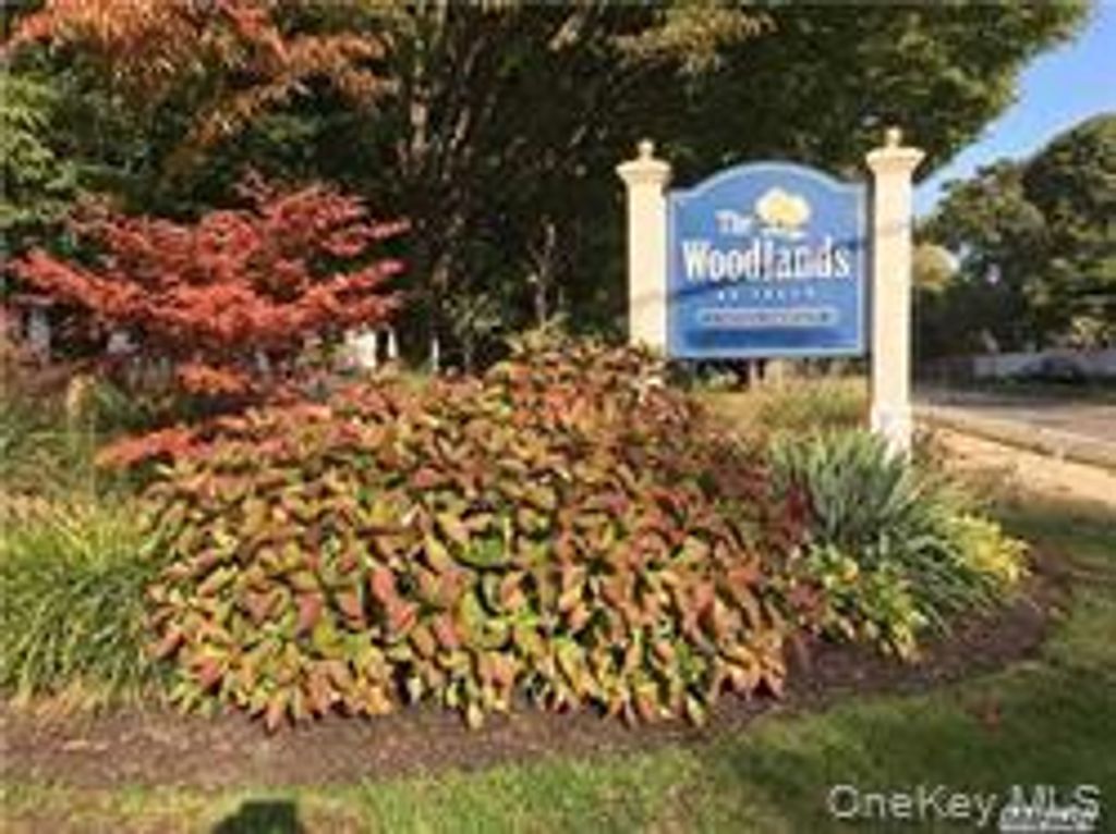 Photo of 62 Finch Lane #62, Islip, NY 11751 (MLS # 980875)
