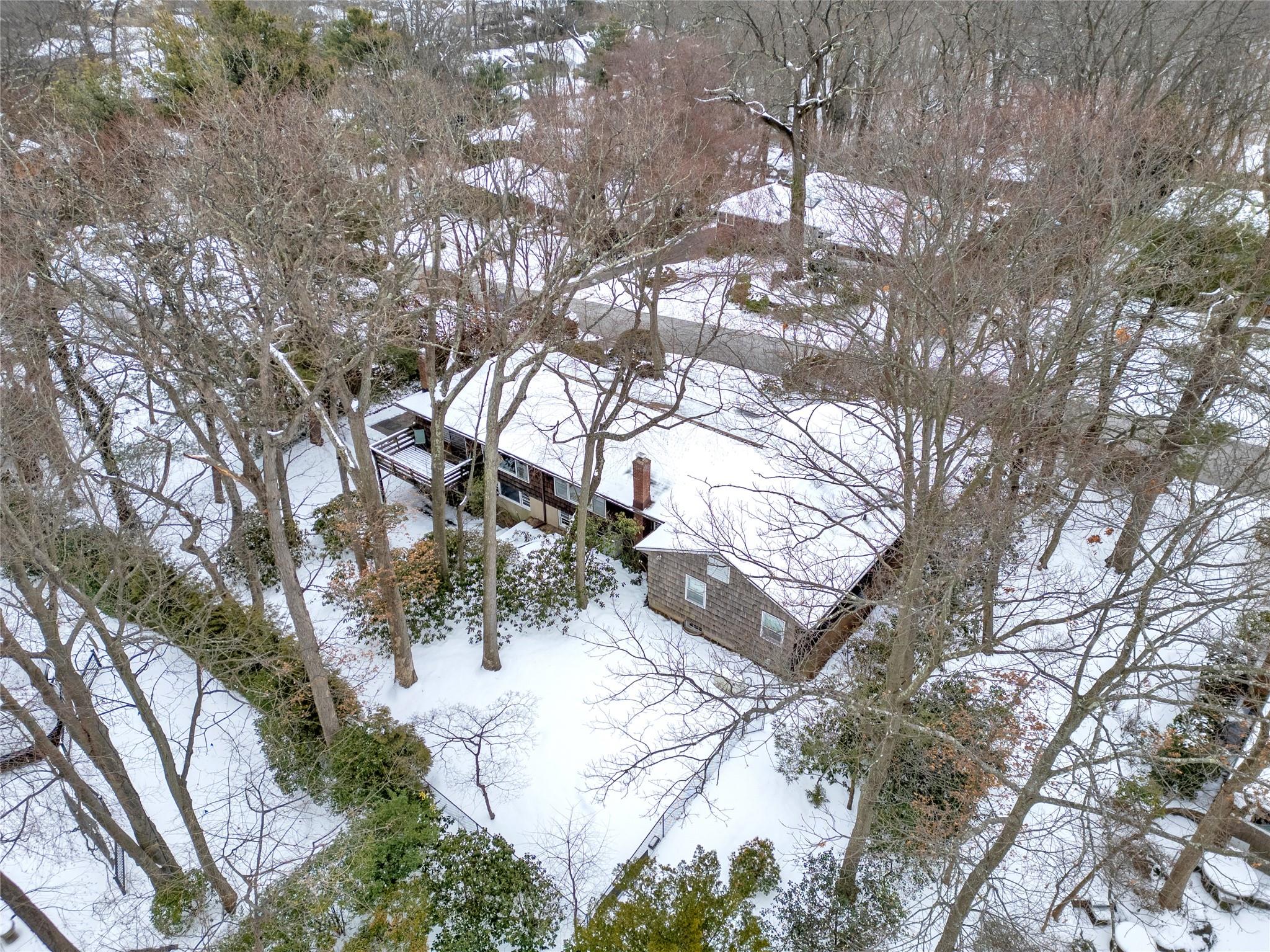 59 The Hemlocks, Roslyn, New York image 36