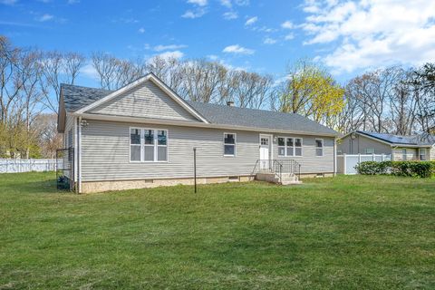 17 Madeline Road, Ridge, NY 11961 - MLS#: 852884
