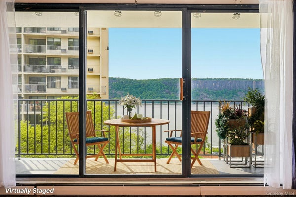 1120 WARBURTON AVE APT 3F, YONKERS, NY 10701 - Image 87df9229d1ca08a67c02516b6c60be44/678200112
