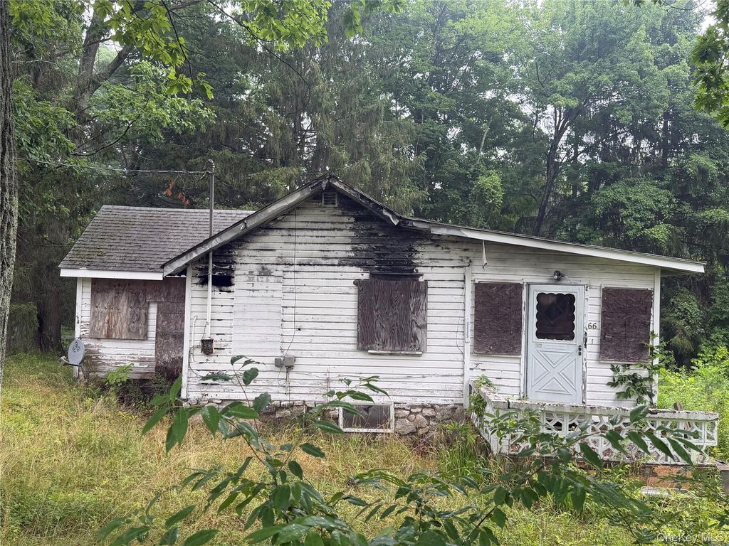 Photo of 66 Arbutus Trail, Wurtsboro, NY 12790 (MLS # 1027707)