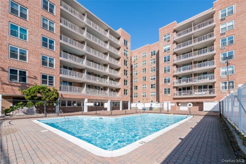 Homes For Sale - 410 E Broadway #5R<br/> Long Beach, NY 11561