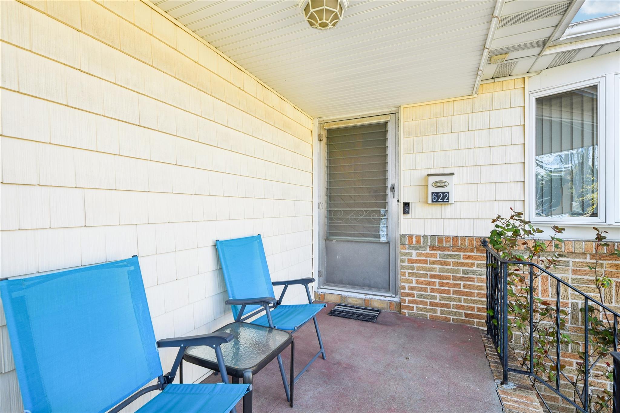 622 14th Street, West Babylon, New York image 4