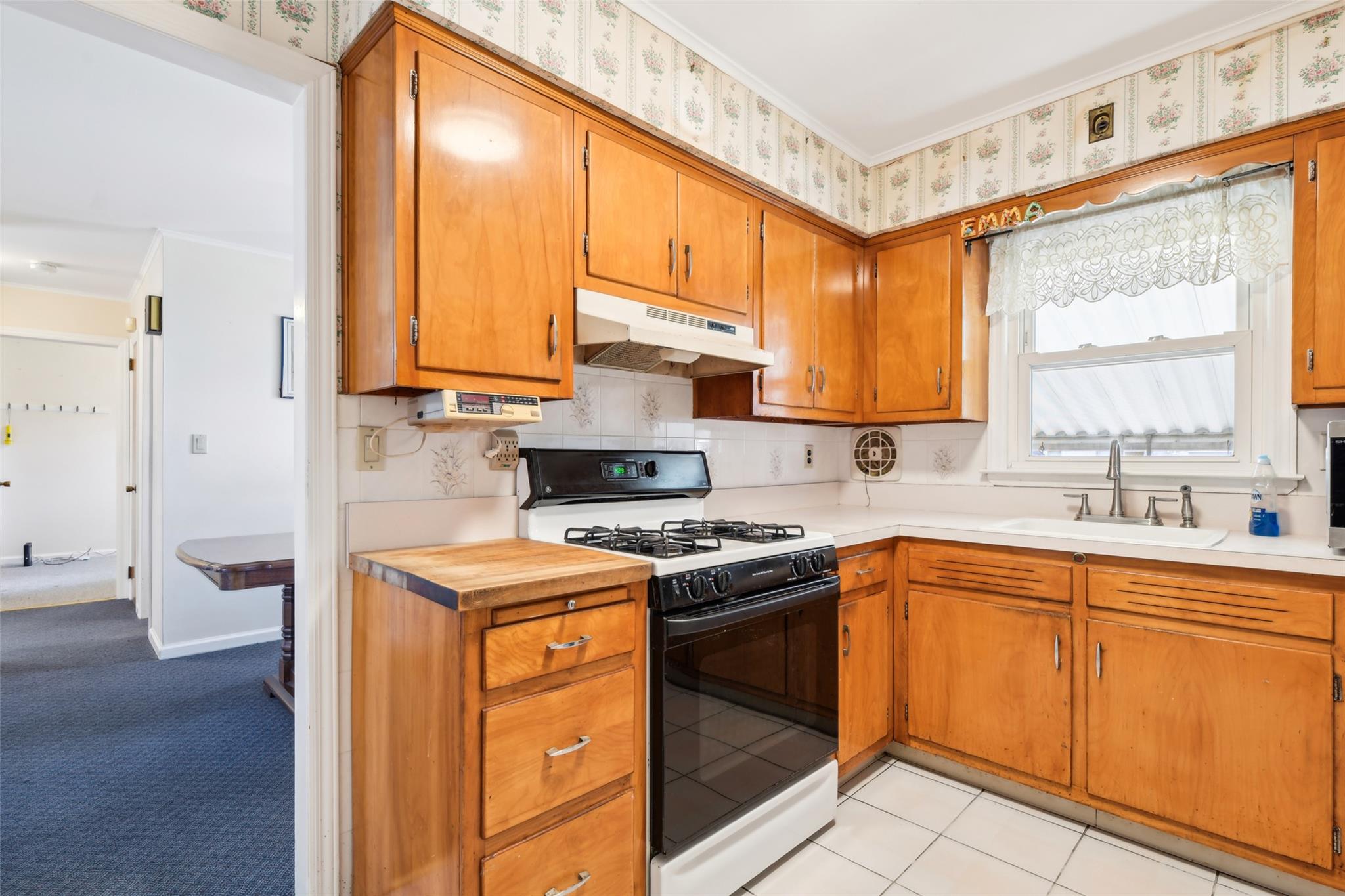 622 14th Street, West Babylon, New York image 10