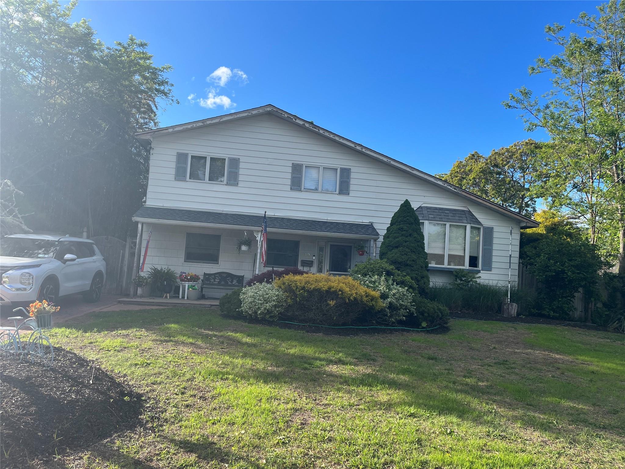 19 Kuebler Street, Blue Point, New York image 1