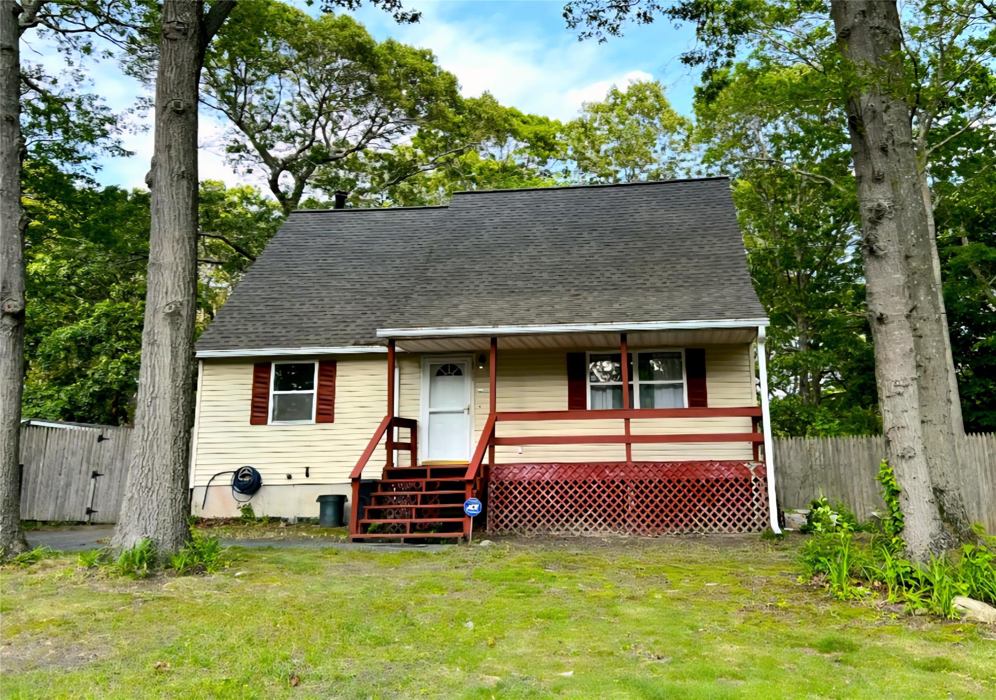 17 Erna Drive, Coram, New York image 2