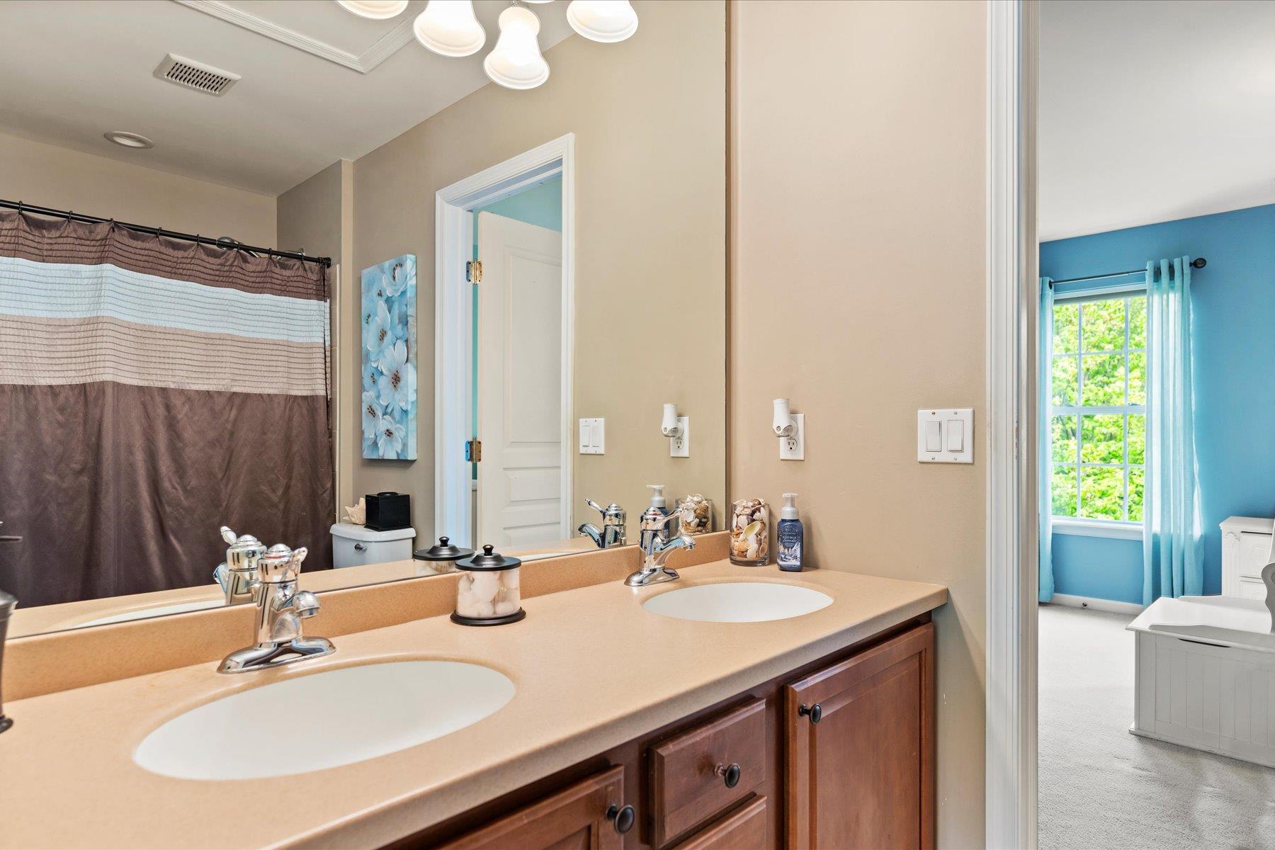 7 Moreland Court, Mount Sinai, New York image 37