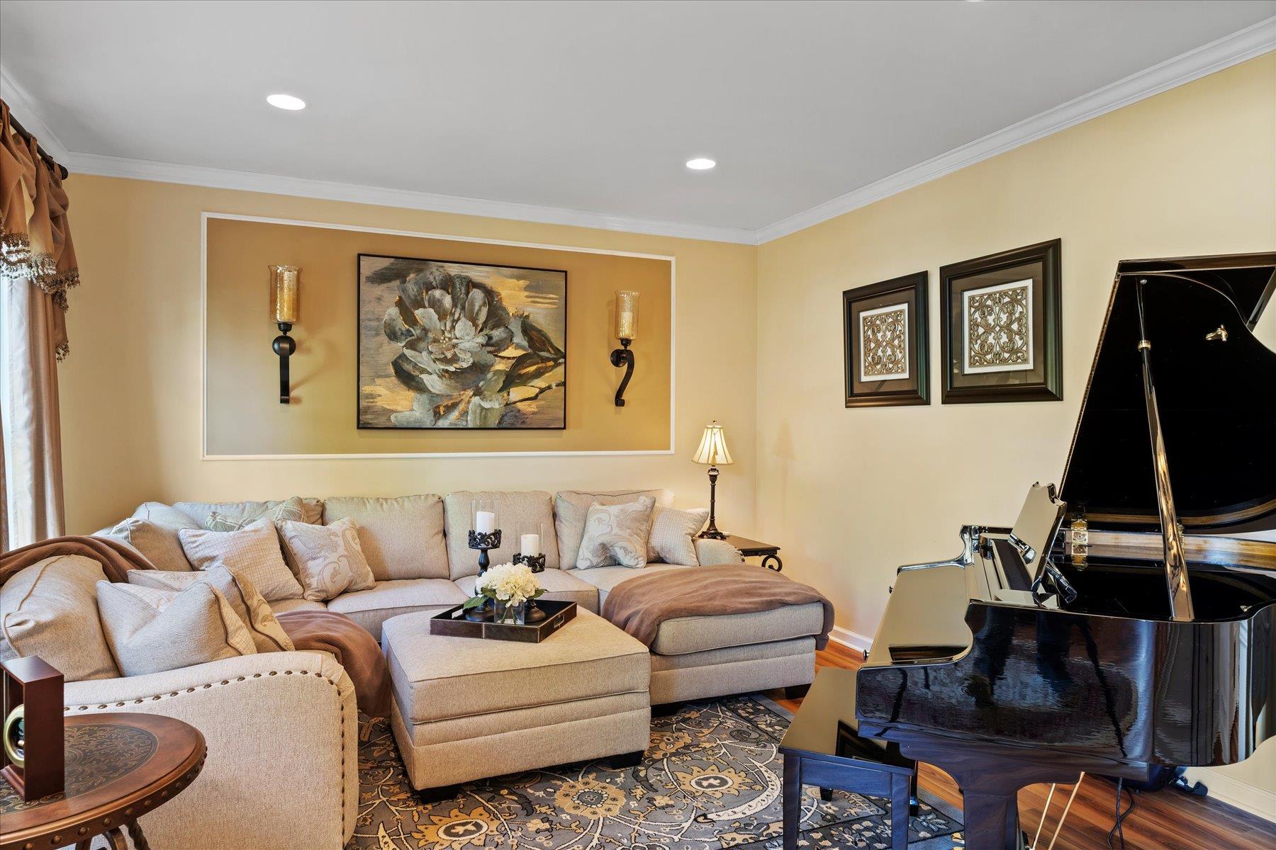 7 Moreland Court, Mount Sinai, New York image 16