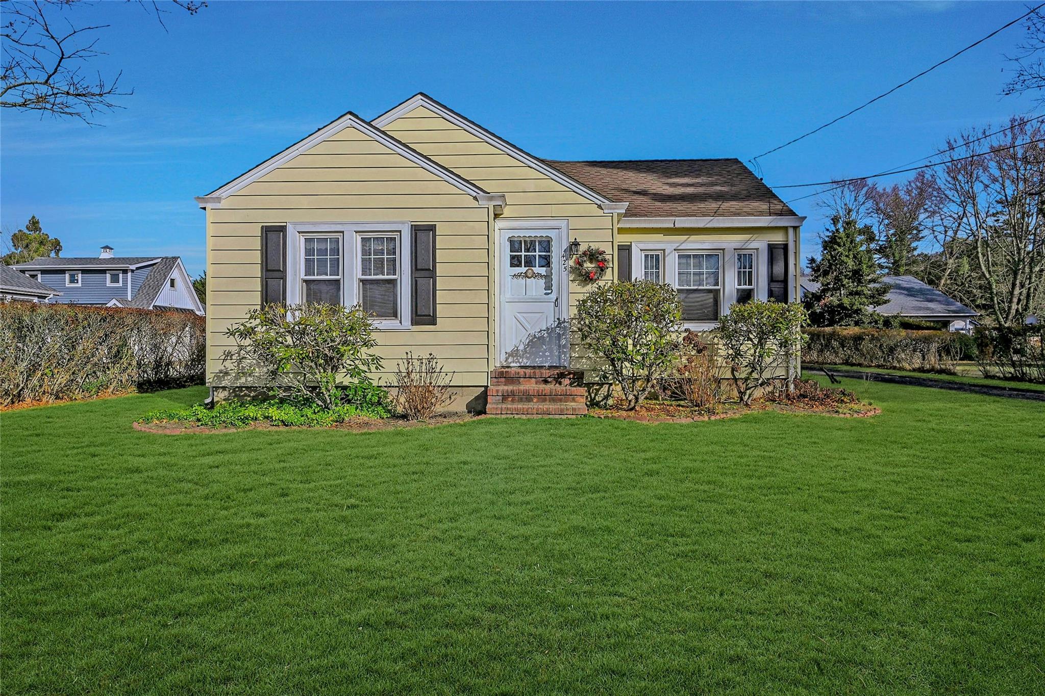 Old Shipyard Lane, Southold, Hamptons, NY - 3 Bedrooms  
2 Bathrooms - 