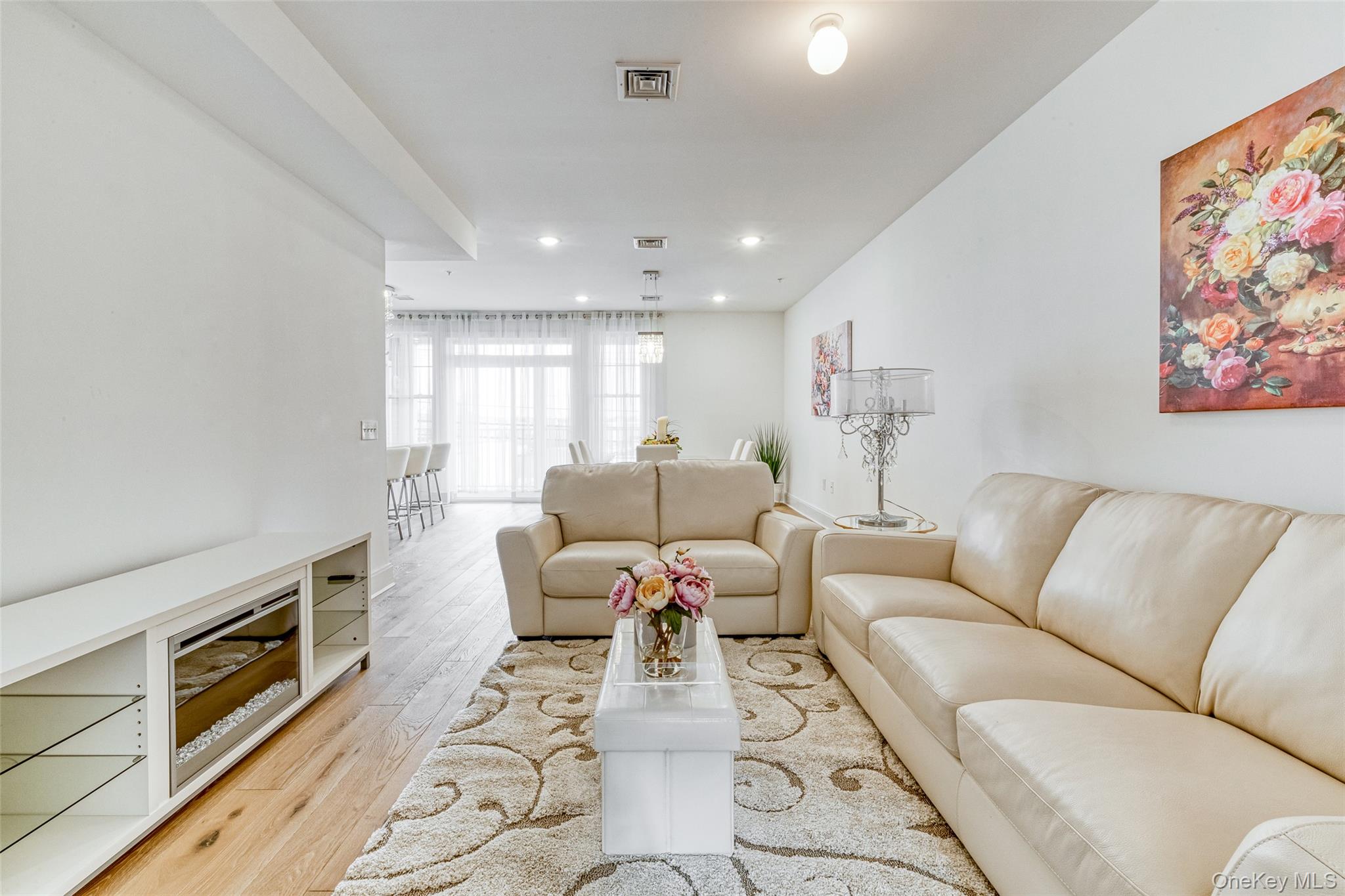 121 Marina Pointe Drive 121