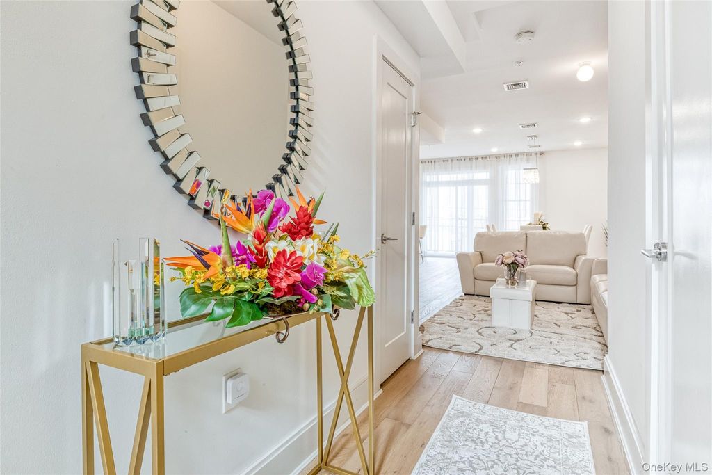 Photo of 121 Marina Pointe Drive #121, East Rockaway, NY 11518 (MLS # 946618)