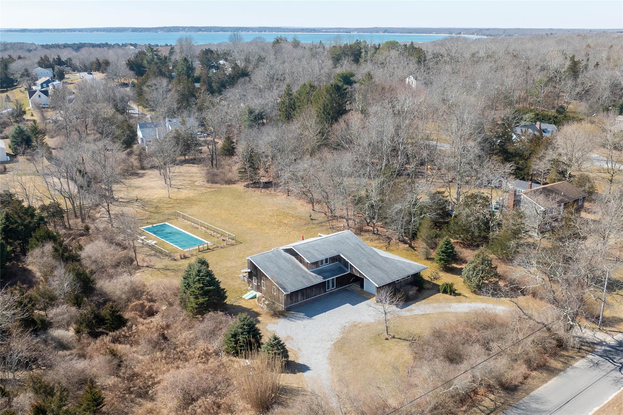 N Bayview Road Extension, Southold, Hamptons, NY - 3 Bedrooms  
2 Bathrooms - 