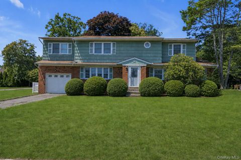 Homes For Sale - 16 22nd Street<br/> Jericho, NY 11753