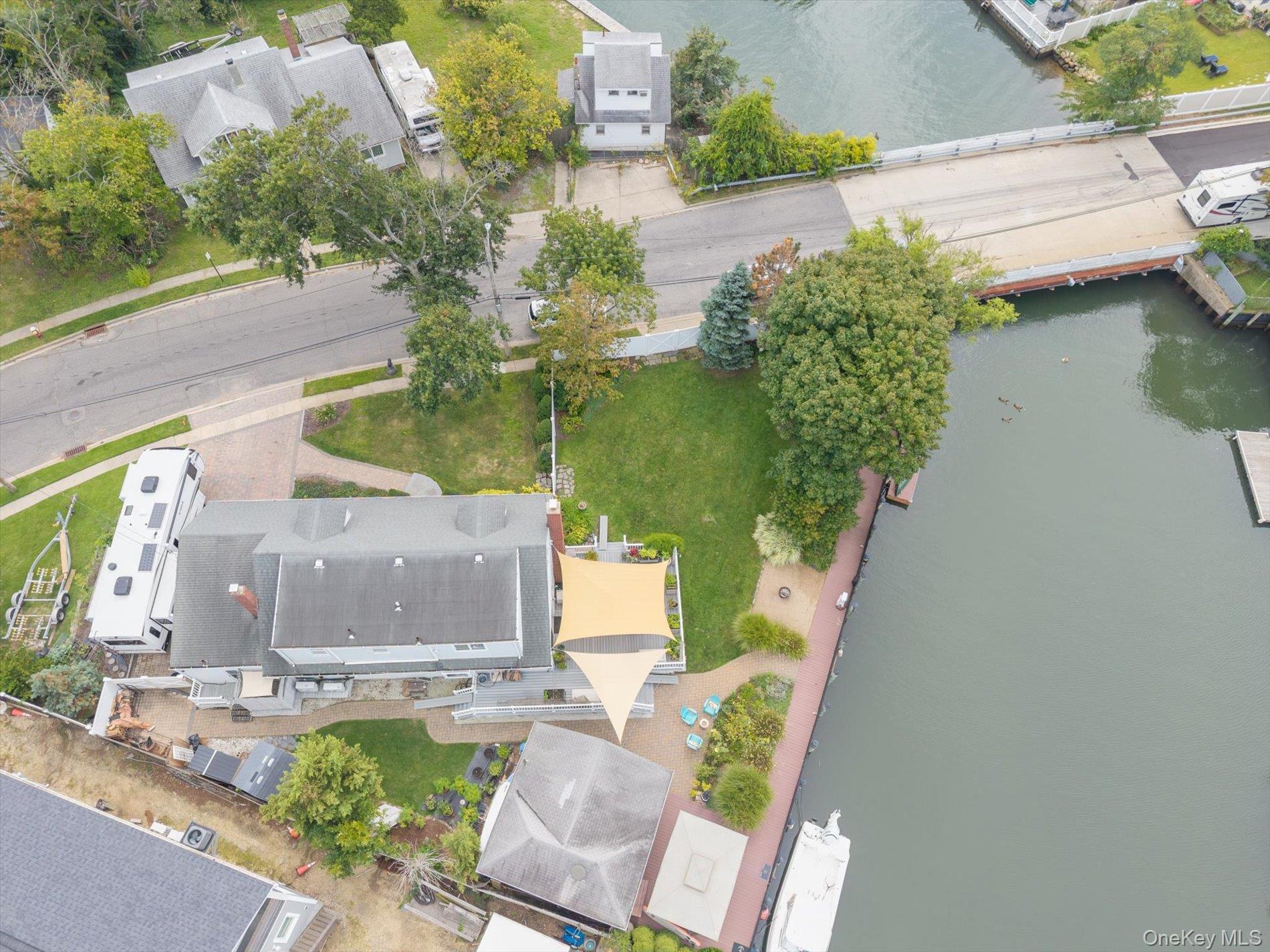 15 E Lincoln Avenue
