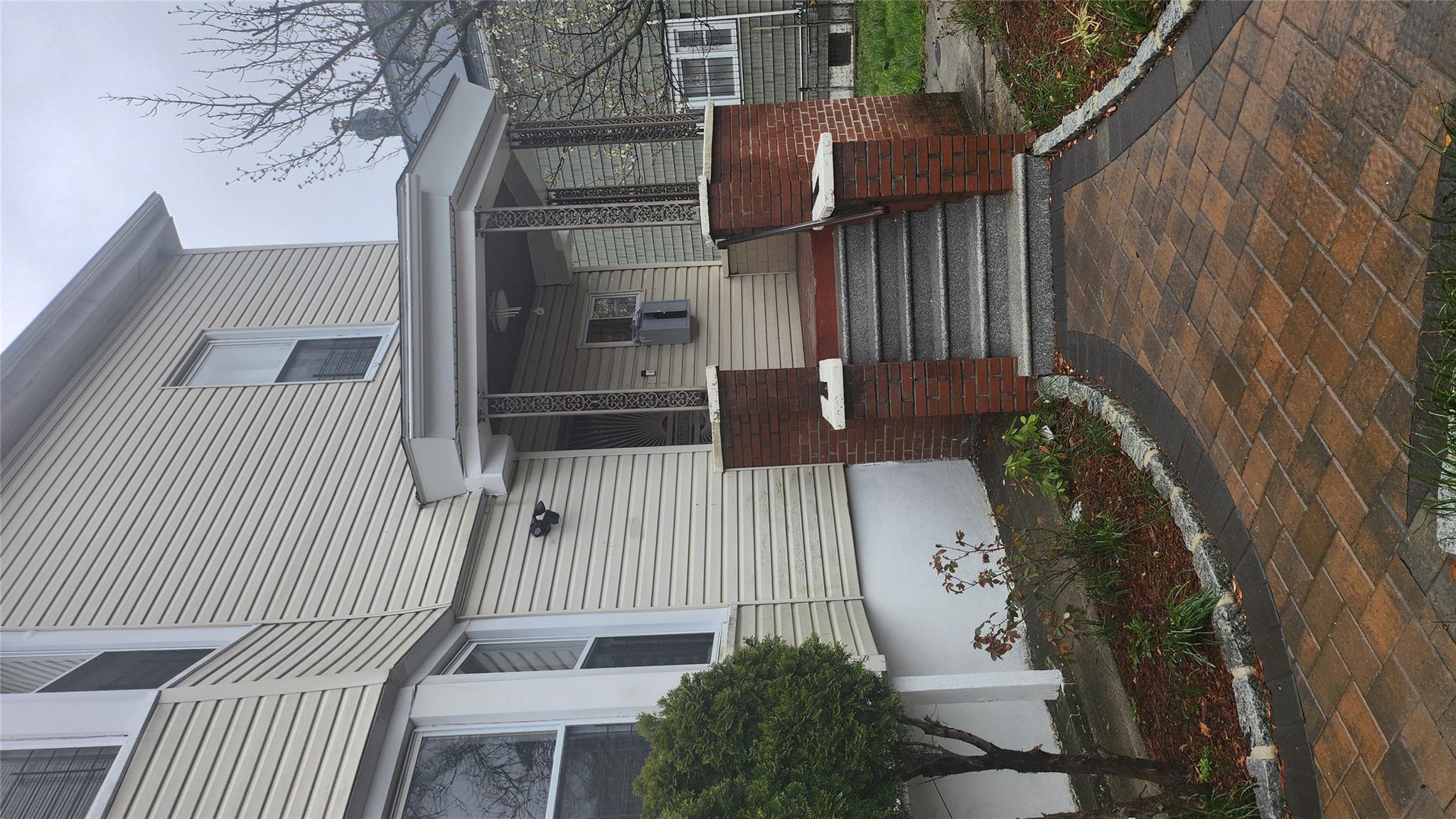 Property for Sale at 215th  Street, Bronx, New York - Bedrooms: 6 
Bathrooms: 3  - $1,500,000