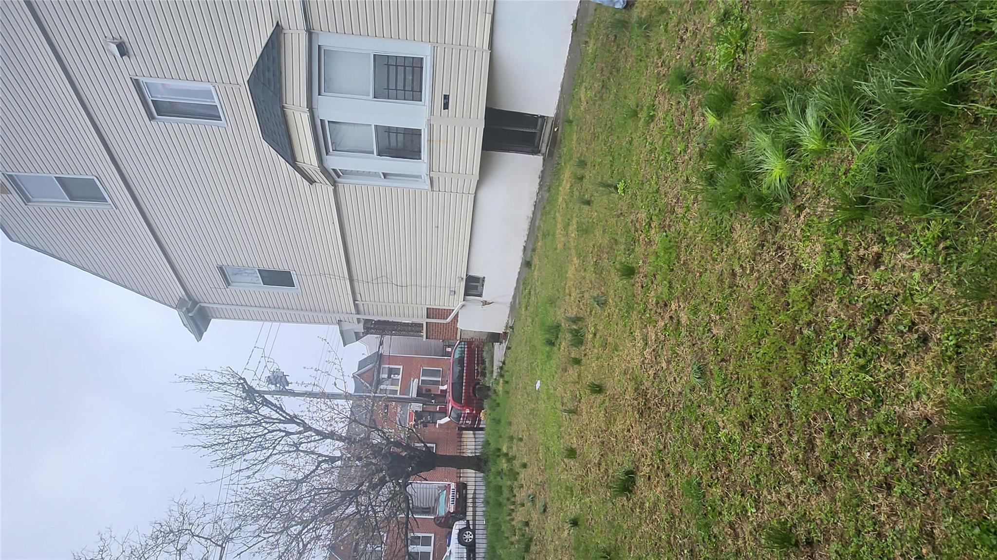 846 215th. Street E
