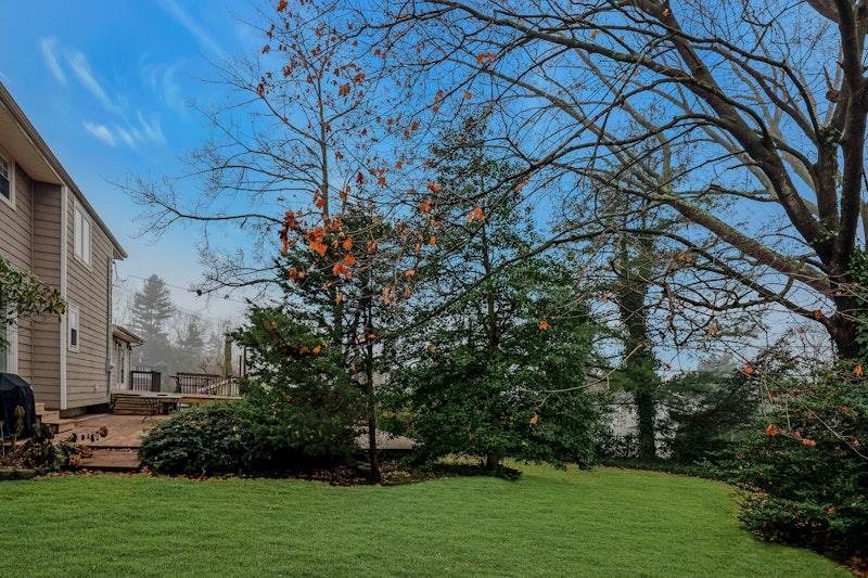 128 Sunny Hill Drive, East Norwich, New York image 2