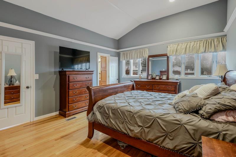 128 Sunny Hill Drive, East Norwich, New York image 13