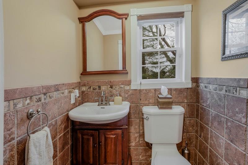 128 Sunny Hill Drive, East Norwich, New York image 17