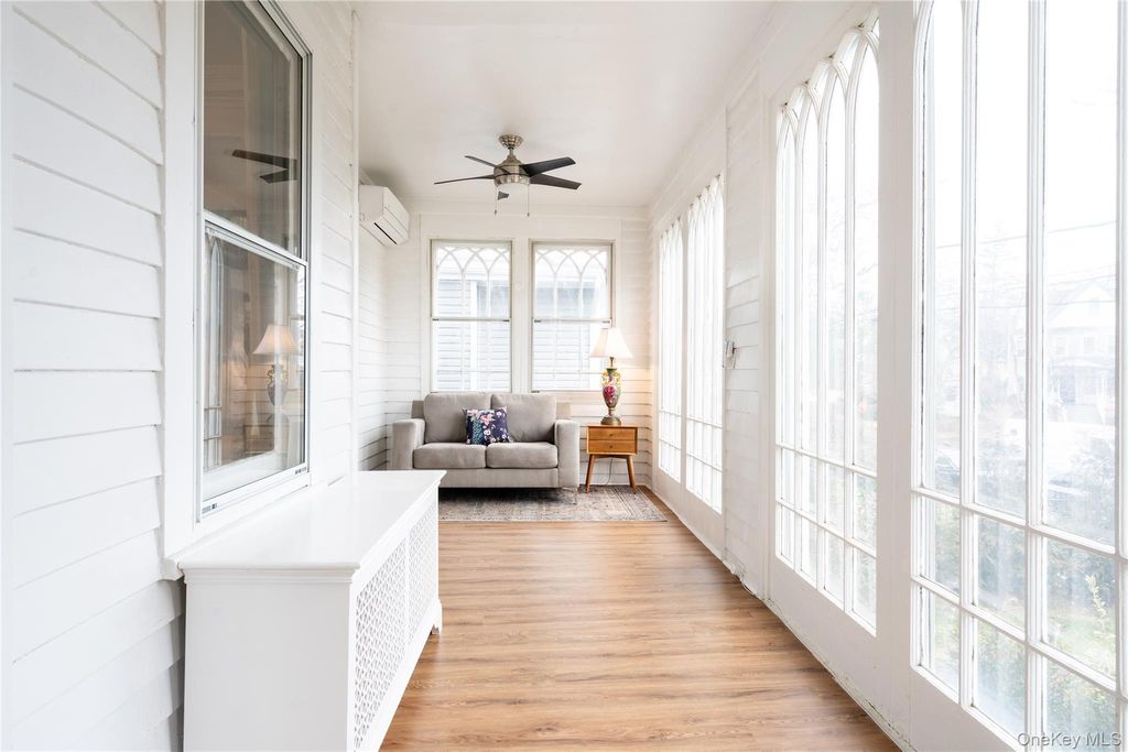 Photo of 302 Summit Avenue, Fleetwood, NY 10552 (MLS # 923481)