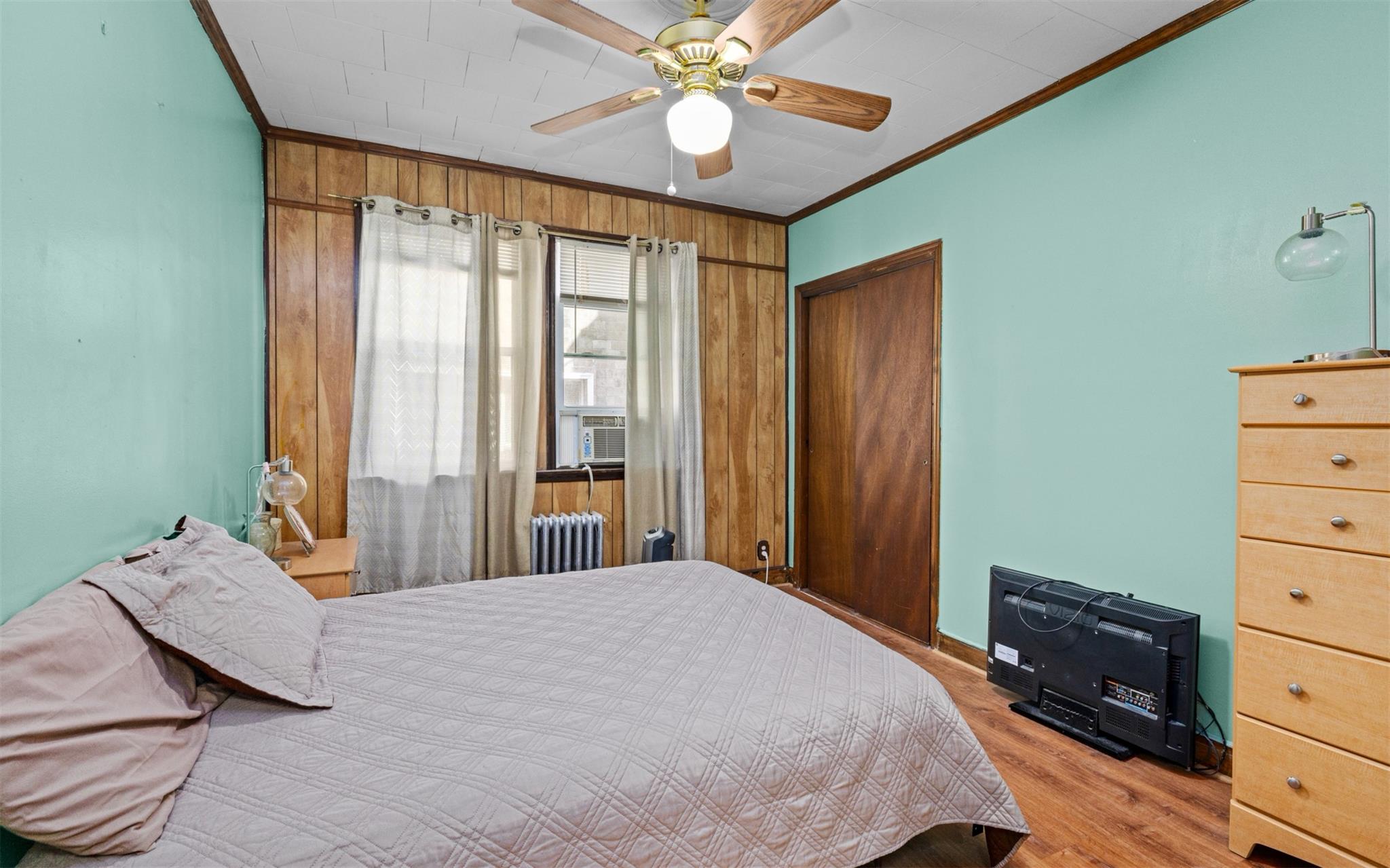 82-60 166th Street St, Jamaica, New York image 10
