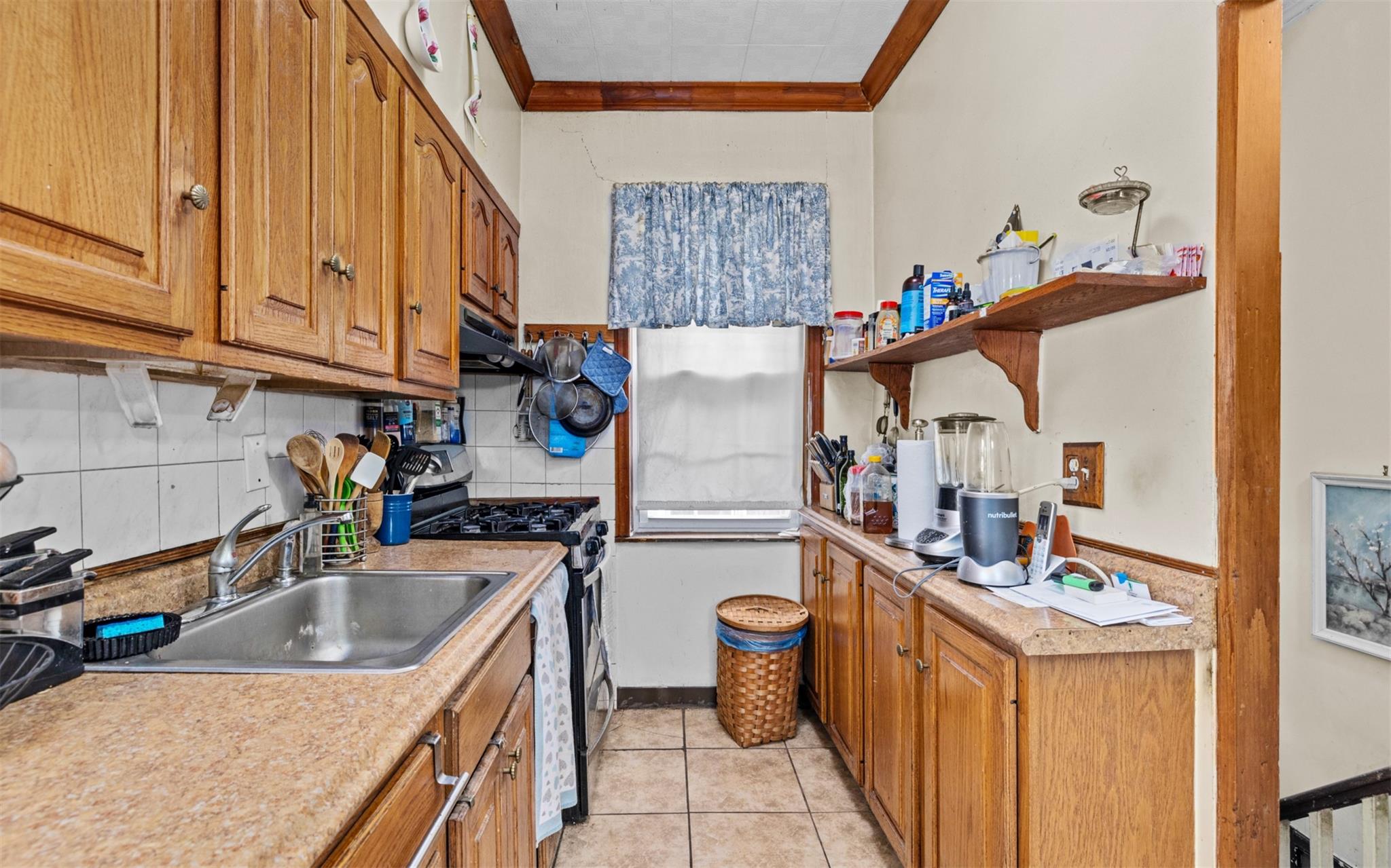 82-60 166th Street St, Jamaica, New York image 8