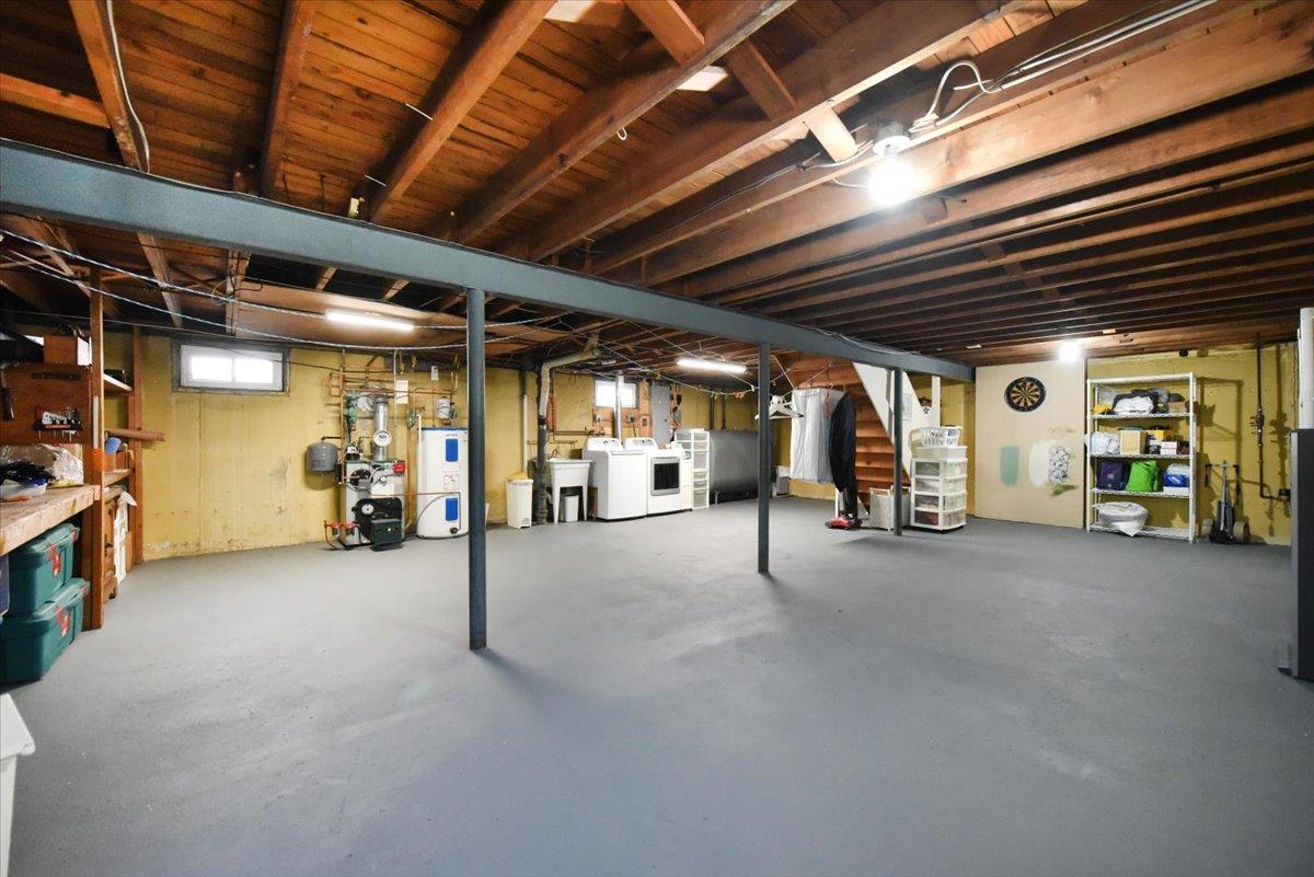 185 N 3rd Street, Bethpage, New York image 24