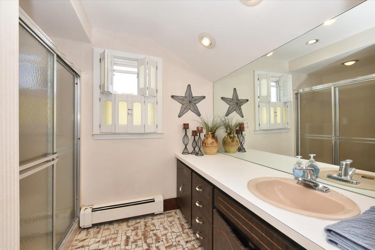 185 N 3rd Street, Bethpage, New York image 22