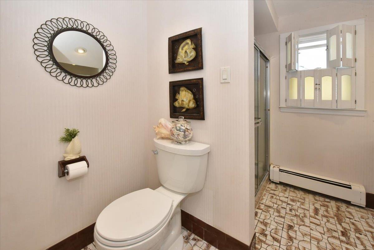 185 N 3rd Street, Bethpage, New York image 23