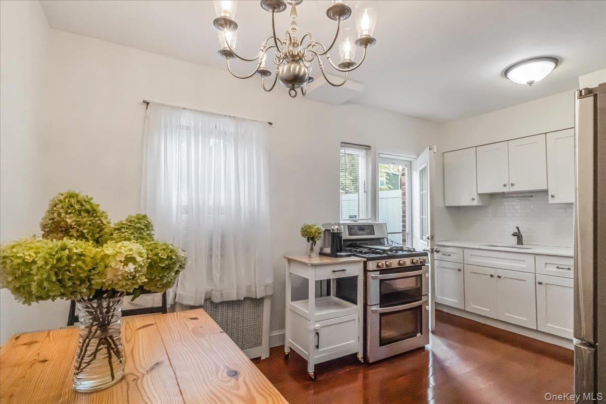 15824 Powells Cove Boulevard