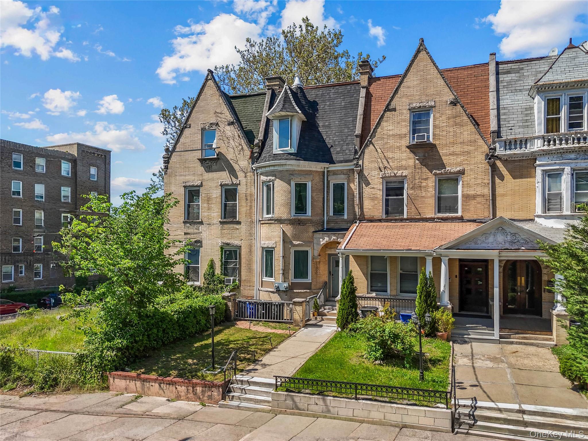 203 E Prospect Avenue