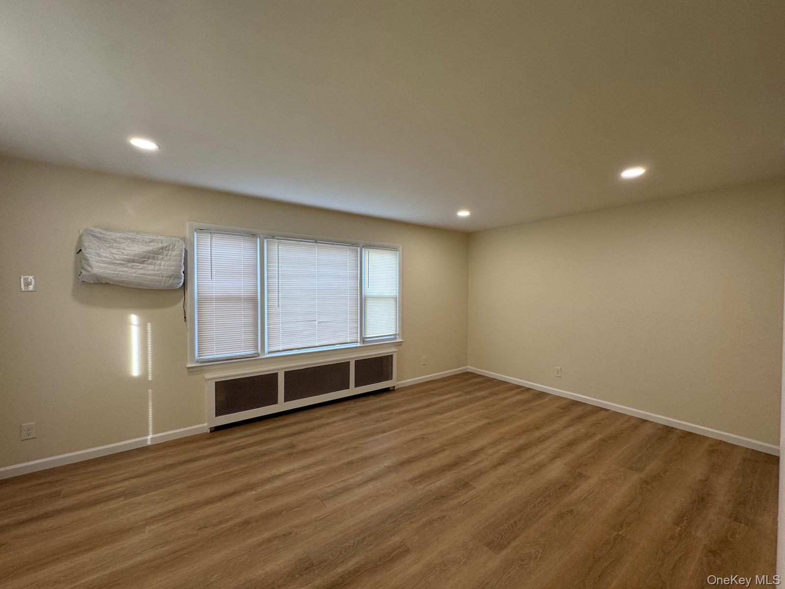 169 Lockwood Avenue 2nd Floor