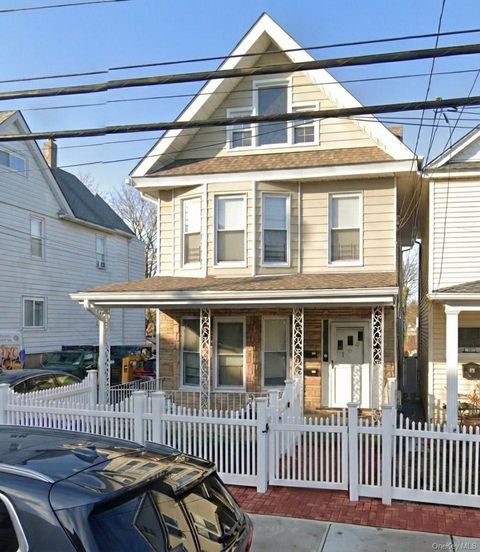 169 Lockwood Avenue 2nd Floor Yonkers NY 10701