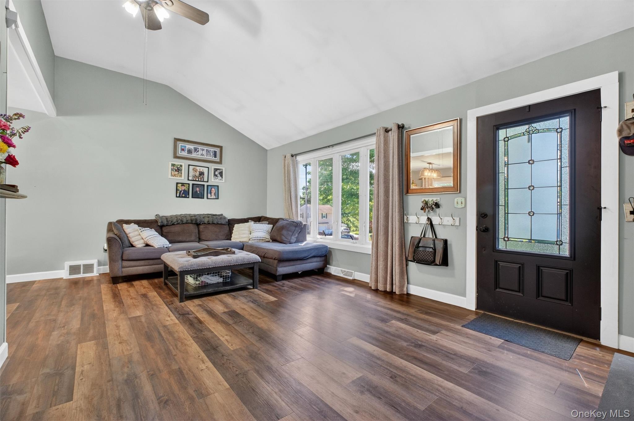 13 Clarkview Road