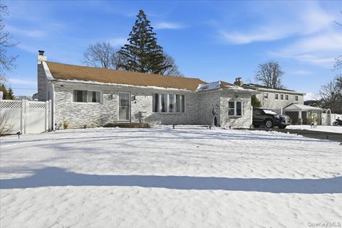 5 Plum Tree Lane Commack NY 11725