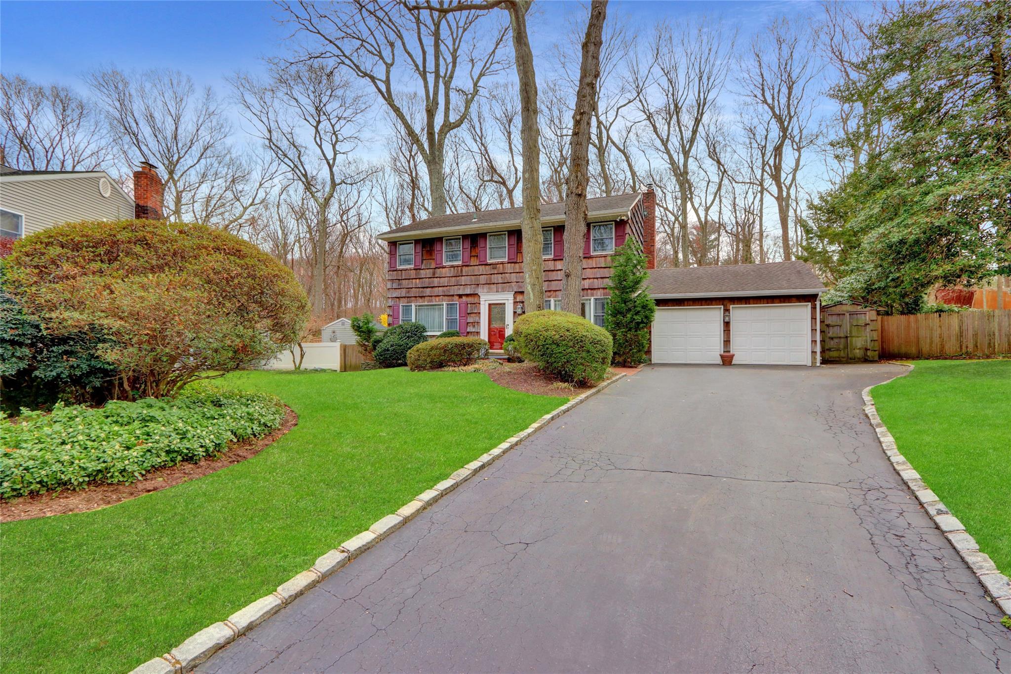 112 Norton Drive, East Northport, New York image 2