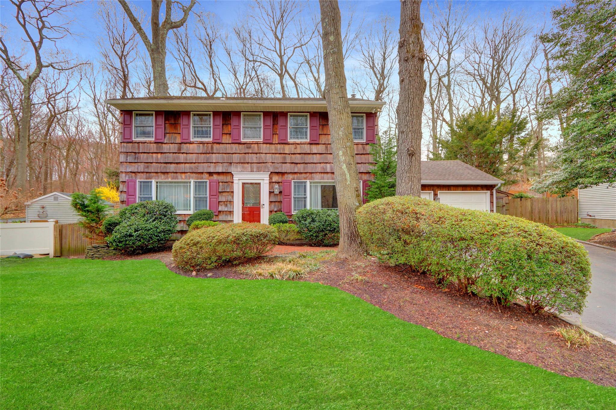 112 Norton Drive, East Northport, New York image 3
