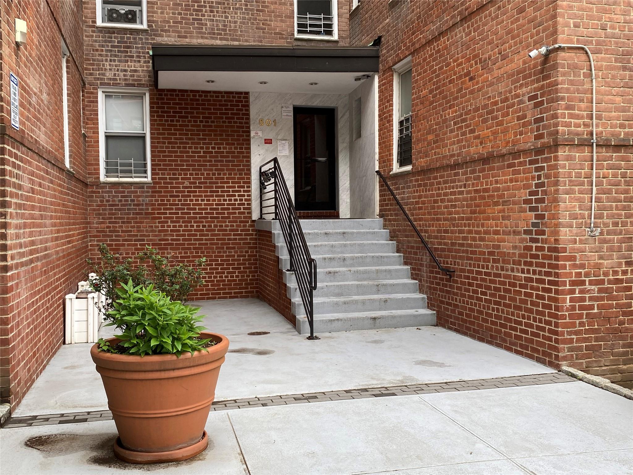 501 Riverdale Avenue #6L, Yonkers, New York image 15