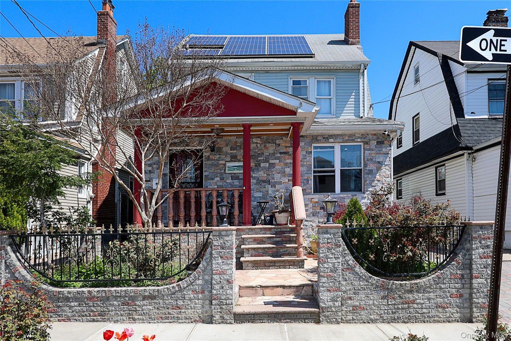 Photo of 89-47 212th Street, Queens Village, NY 11427 (MLS # 988677)