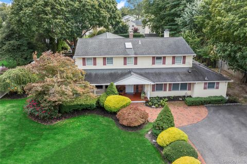 48 Cedar Road East Northport NY 11731