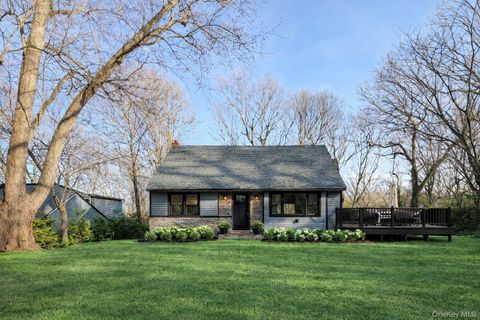 33 Tuscarora Drive Centerport NY 11721