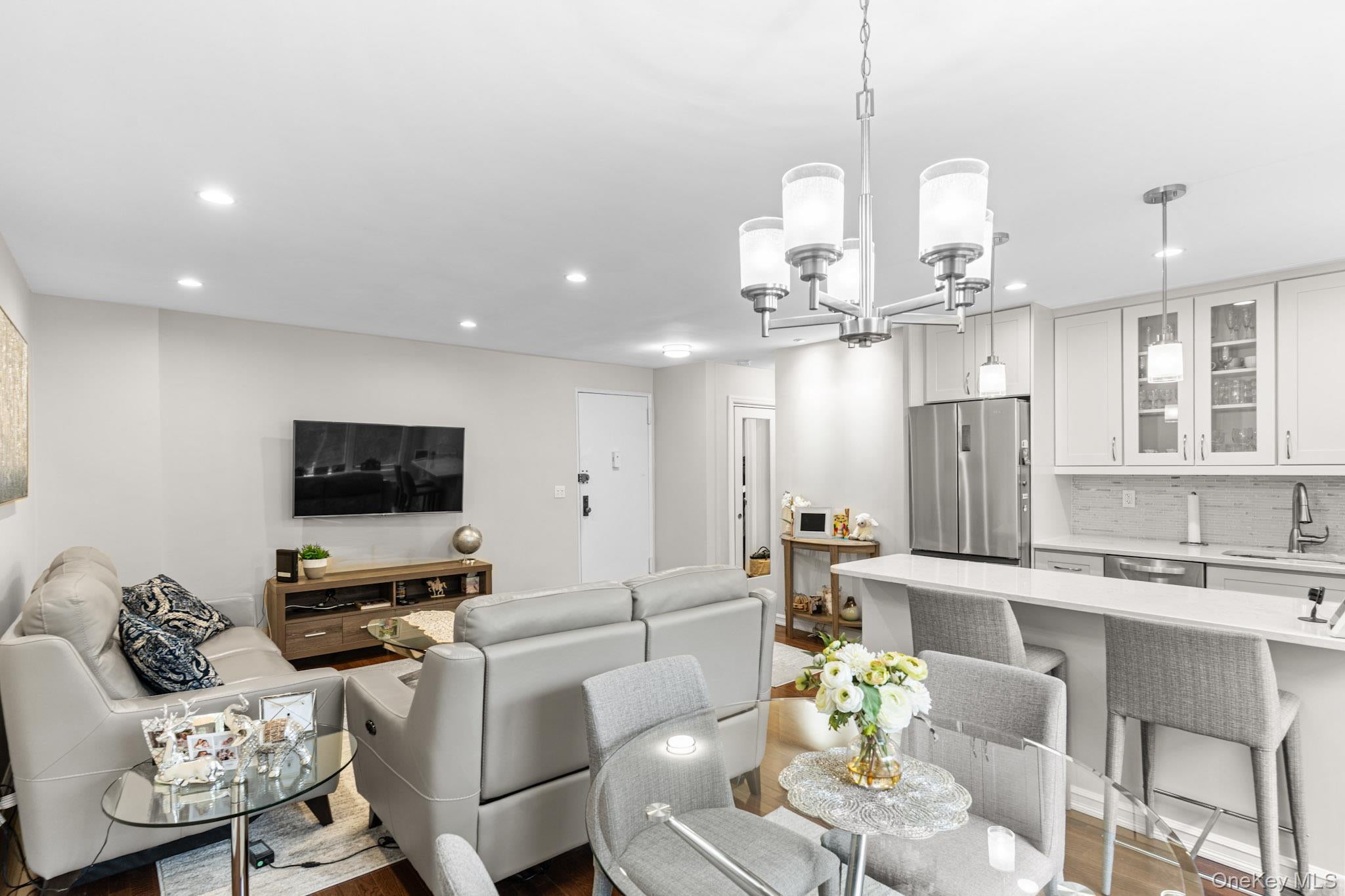 632 Palmer Road 8G